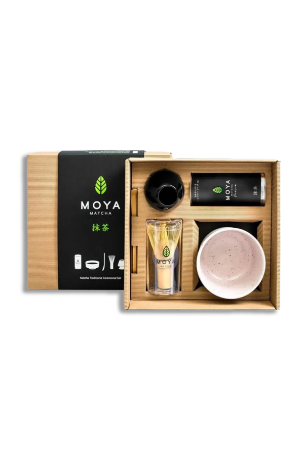 Coffret de cérémonie avec du matcha Madaro