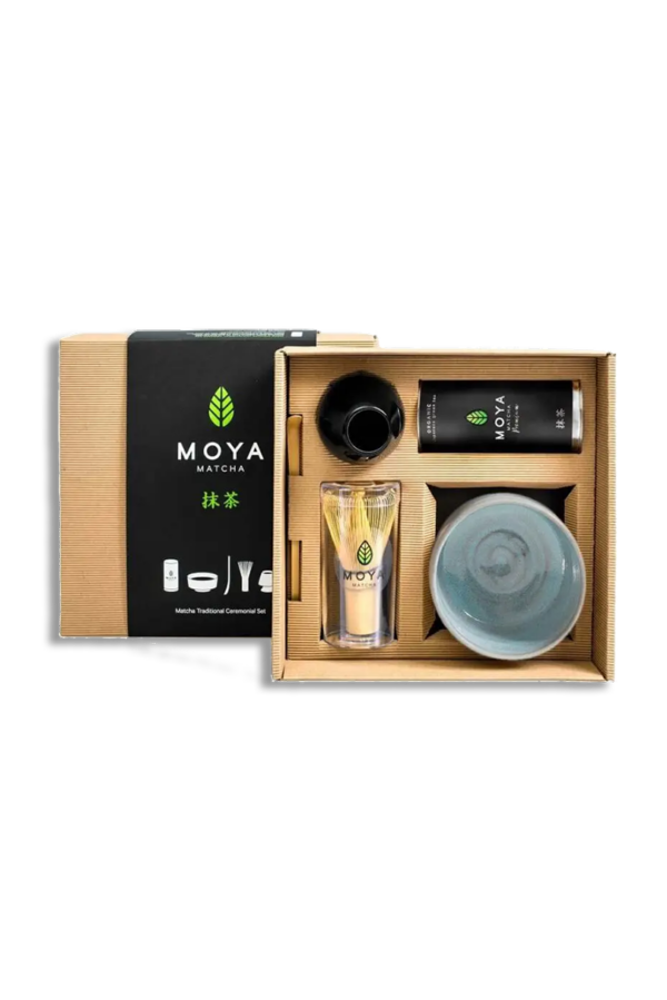 Coffret de cérémonie avec du matcha Umi