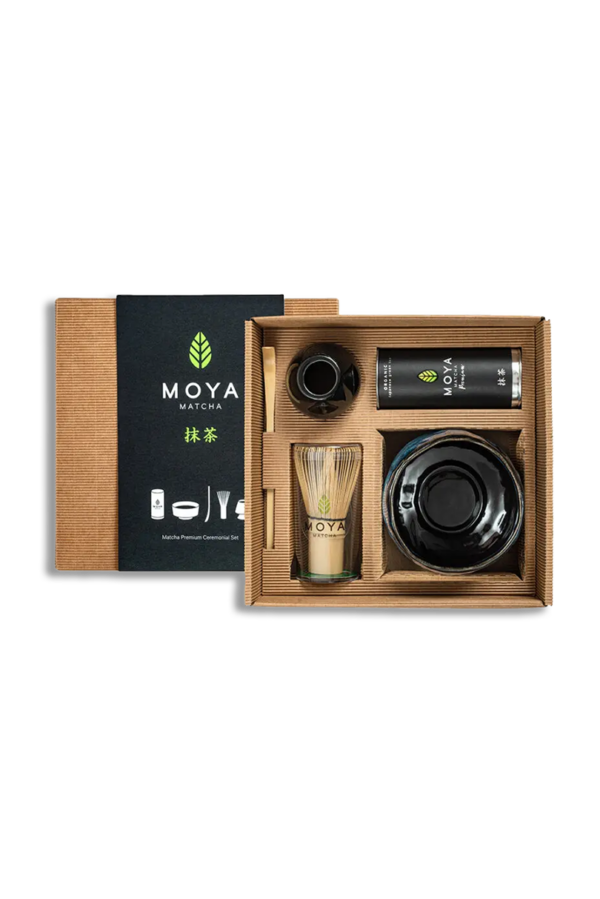 Coffret de cérémonie avec du matcha Taro